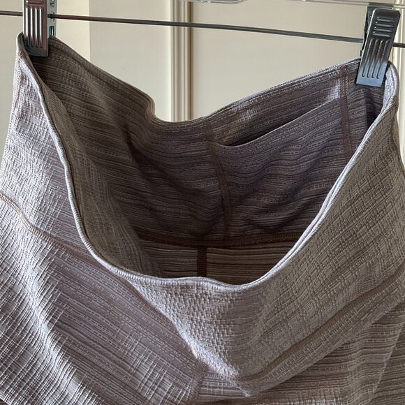 Athleta High Rise Jacquard Chaturanga Textured Leggings Grey Size Medium - Picture 4 of 14